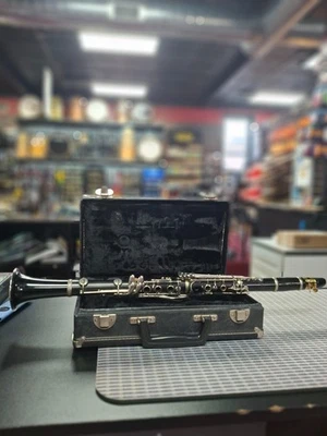 Clarinete Conn con estuche Foto 1 de 4