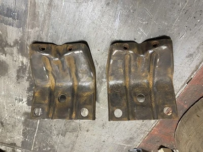 CHRYSLER IMPERIAL PARACHOQUES TRASERO SOPORTE DE MONTAJE 1964-1966 64-66 OEM Foto 1 de 4