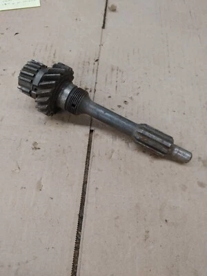 1955-1959 CHEVROLET SAGINAW 3 СКОРОСТИ ПЕРЕДАЧИ ВХОДНОЙ ВАЛ 19 ЗУБ 10 ШЛИЦА - Изображение 1 из 4