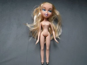 Bratz Original CLOE doll First Edition 2001 MGA Ent 1st - Picture 1 of 9