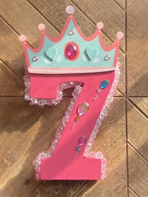 Centro de mesa hecho a mano para cumpleaños niña número siete decoración  Foto 1 de 4