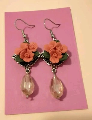 Orecchini con Fiori realizzati a mano - Idea Regalo San Valentino Donna! - Immagine 1 di 2