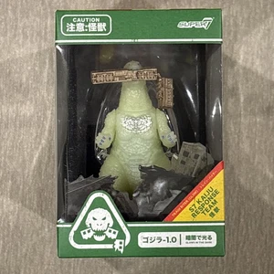 SDCC 2025 Super7 Station Godzilla Minus One Train Biter Glow Modellino Reazione - Foto 1 di 8