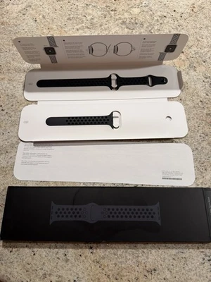 NUEVO - Caja Abierta Reloj Apple Nike Correa Deportiva 44mm 45mm 46mm Antracita/Negro Foto 1 de 2