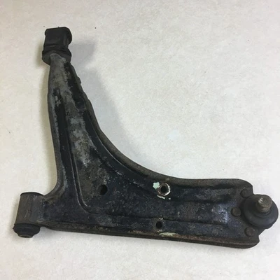 1983 - 1987 Porsche 944 передний левый со стороны водителя нижний рычаг управления поперечным рычагом - Изображение 1 из 4