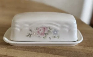 Vintage Pfaltzgraff Tea Rose Collection Covered Butter Dish 1/4 Lb - Picture 1 of 3
