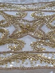 Handmade Christmas Beaded Placemats Napkins Gold Sheer Set of 6 and Centrepiece - Picture 1 of 12