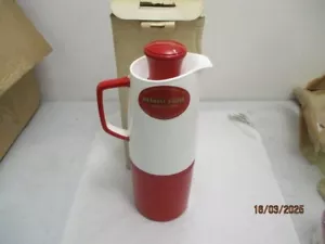 VINTAGE THERMOS MODEL 67/2 JUG BOXED - Picture 1 of 6