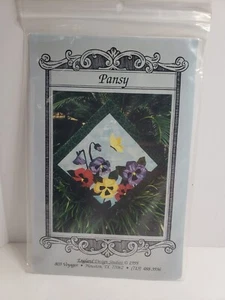 Edredón de colección Pansy patrón de bloques England Design Studios - Imagen 1 de 1