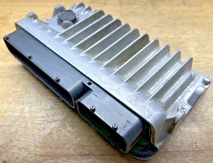 2015-18 Toyota Rav4 2.5L ECM Engine Computer Control Module ECU PCM 89661-0R520 - Picture 1 of 6