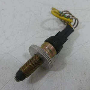 Kawasaki Repuesto Interruptor De Presión De Aceite 27004-1010 37721 - Imagen 1 de 3