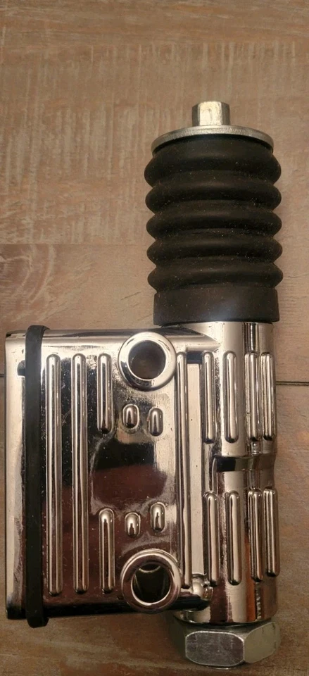 Harley Davidson Sportster 883 & 1200 Rear Brake Master Cylinder Reservoir Body - Imagen 1 de 2