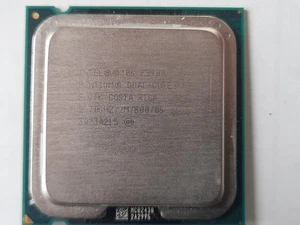 processor Intel Pentium Dual Core E5400 / 2.7 ghz / Socket 775 - Picture 1 of 3