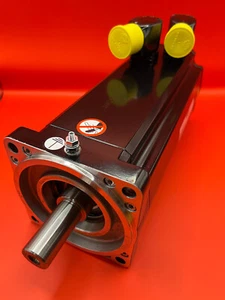 Schneider Electric Elau Servomotor BSH1003P01A2A - Bild 1 von 10