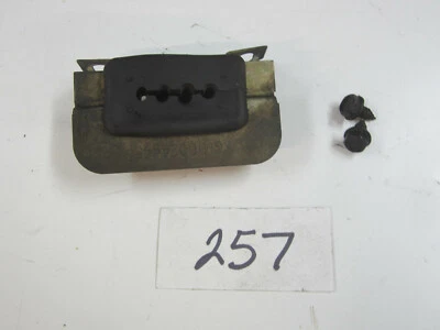 84 85 86 87 88 Pontiac Fiero Front Brake Line Support Bracket & Grommet 257 - Изображение 1 из 2