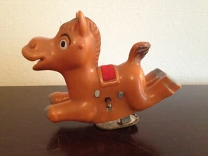 VINTAGE CRAGSTAN SCHLÜSSEL AUFZIEHSPIELZEUG KUNSTSTOFF SCHAUKEL BOCKPFERD  - Bild 1 von 10