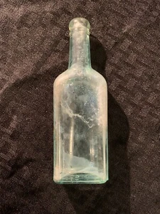 Vintage Chas H. Fletcher's Castoria Aqua Glass Embossed Medicine Bottle - Bild 1 von 5