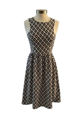 Everly Midi Geometric Dress Size Medium Black White - Image 1 of 4