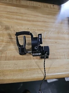 QAD HDX Arrow Rest Right Hand Black Fuse - Picture 1 of 2