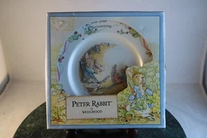 Vintage 1992 Wedgwood Peter Rabbit Christening Plate Beatrix Potter In Box - Picture 1 of 13