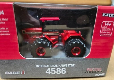 1/64 International Harvester 4586 4WD Tractor with Duals – Ertl - Image 1 of 3
