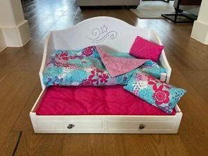 *Retired* American Girl 18" Truly Me Doll TRUNDLE BED & BEDDING SET - Picture 1 of 6
