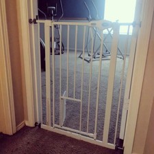 carlson pet weatherproof outdoor super pet gate