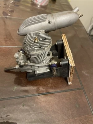 Evolution 61 2-Stroke Glow Engine for RC Airplanes With Motor Mounts  - Image 1 of 4