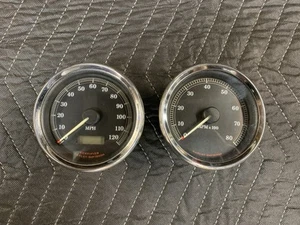 Harley Davison Dual Gauges 99-03 - Bild 1 von 12