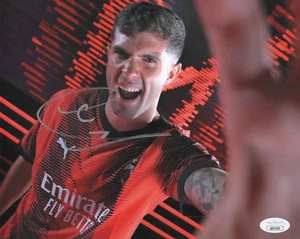 Foto firmada por Christian Pulisic de 8x10 con certificado de autenticidad JSA #AX07495 USMNT AC Milán - Imagen 1 de 2