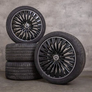 Mercedes CLE AMG Felgen 19 Zoll C236 A236 Sommerreifen A2364011900 A2364012000 - Bild 1 von 5