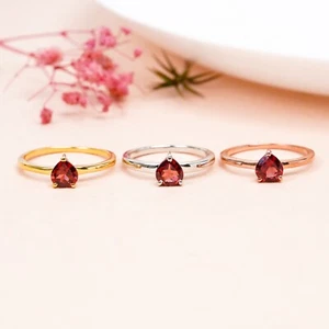 Natural red Garnet gemstone ring Dainty engagement ring 925 sterling silver ring - Picture 1 of 11