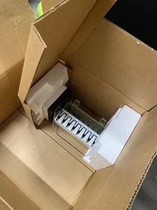 New Genuine OEM Whirlpool Refrigerator Ice Maker D7824706Q 95098-1 Maytag Maycor - Picture 1 of 14