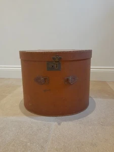 Large Leather Vintage Hat Box - Picture 1 of 20