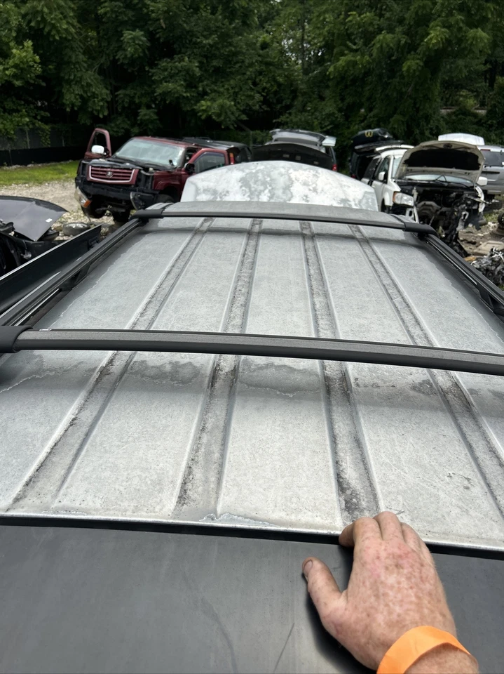 Оригинальный комплект направляющих для багажника на крышу для Honda Odyssey 2005–2010 годов выпуска с поперечными штангами - Изображение 1 из 2