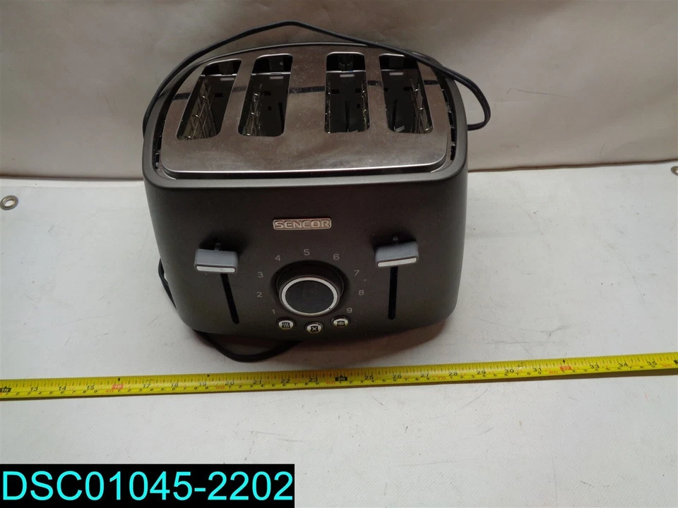 used itemSts6078BKNAA1Premium Metallic 4slot High Lift Toaster W Digital Button - Image 1 of 4