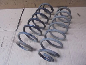 Par de muelles helicoidales de suspensión trasera Ford B Max 2014 - Imagen 1 de 4