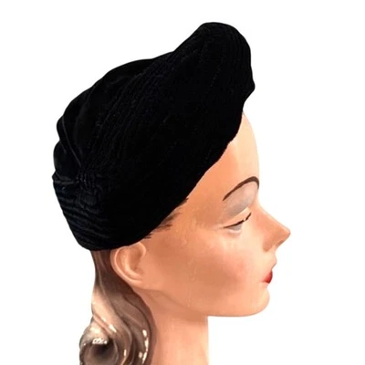 复古 40-50 年代黑色天鹅绒头巾帽旧好莱坞魅力垂褶前 22 英寸 — 第 1/4 张图片