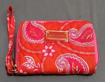 Tommy Hilfiger Muñequera Cartera Rojo, Rosa y Blanco Paisley  Foto 1 de 4