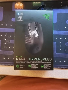 Razer Naga V2 Hyperspeed Gaming Mouse Wireless MMO Focus Pro - Bild 1 von 5