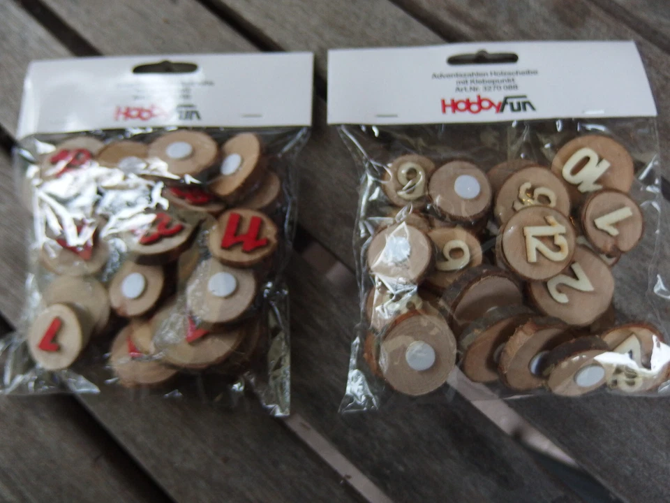 Hobby Fun - Adventszahlen - Holzscheiben - Zahlen 1-24 mit Klebepunkt - ca. 3 cm - Bild 1 von 1