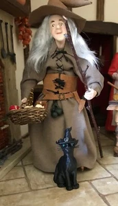 12th scale Dolls house Black Cat wearing a hat By Rycote Miniatures - Picture 1 of 3