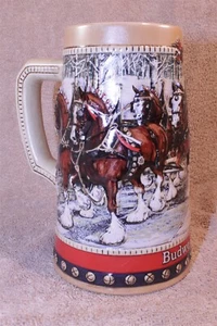 1988 ANHEUSER-BUSCH GANCIO CHE ATTRAVERSA UN PONTE DI CAMPAGNA PIETRA 6 3/4" NO COA NO SCATOLA - Foto 1 di 4