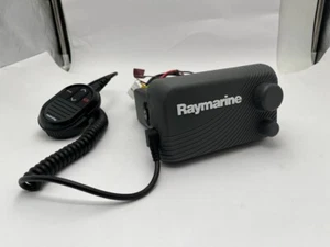 Raymarine VHF RADIO RAY52 With GPS E70345 - Imagen 1 de 7