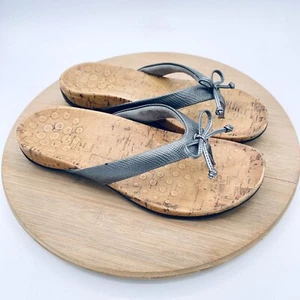 Vionic Cassie Sandals Womens 8 Silver Leather Orthotic Flip Flop Bow - Picture 1 of 14