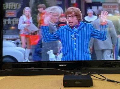 Radio Shack RF Modulator 15-1244 Channel 3 or 4 Output 75 or 1K Ohms Switchable - Image 1 of 4