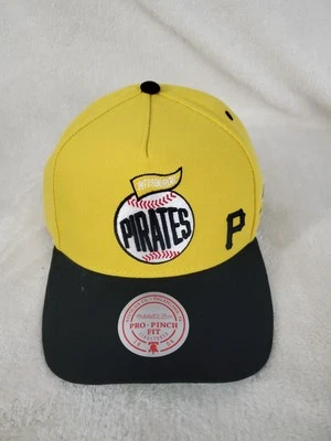 MLB TOPPS PIRATAS DE PITTSBURGH MITCHELL & NESS PARA HOMBRES GORRA SNAPBACK AMARILLA PRO PINCH Foto 1 de 4