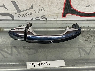 MERCEDES BENZ W222 S CLASS FRONT DOOR EXTERIOR HANDLE RIGHT SIDE KEY LESS GO - Image 1 of 4