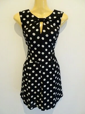 *REVIEW* STUNNIBNG MONOCHTOME DOT-PRINT PLAYSUIT FOR ANY OCCASION sz8 NWOT!!! - image 1 of 3