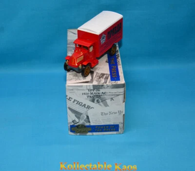 1:43 Matchbox - 1920 Mack AC 'Pravda' YPP06 - Image 1 of 2
